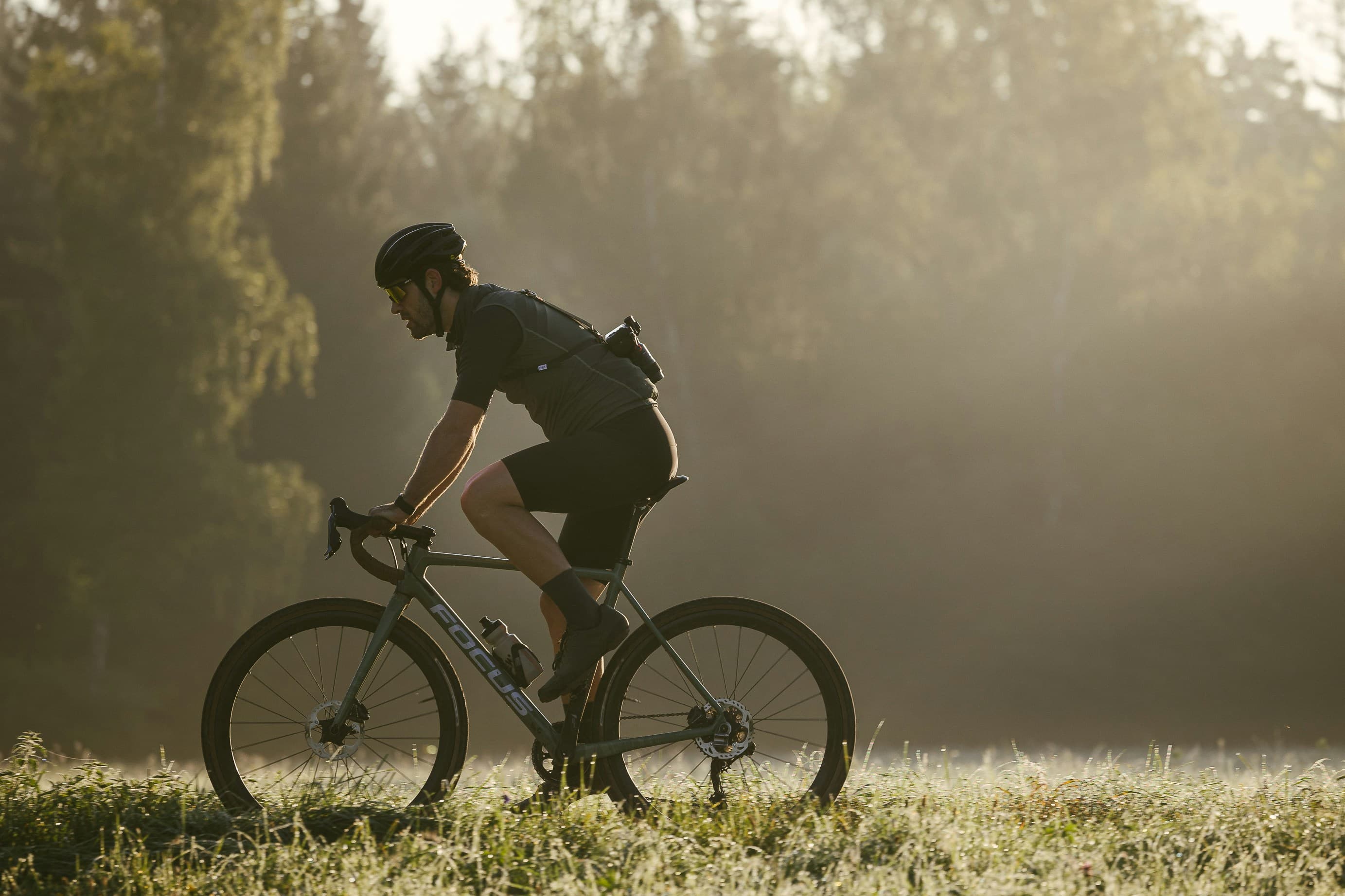 Das Gesäuse schaltet einen Gang höher: Mit „Bussi, Baba“ macht ein neuer Gravelbike-Trail die schönsten Plätze der Region erlebbar.